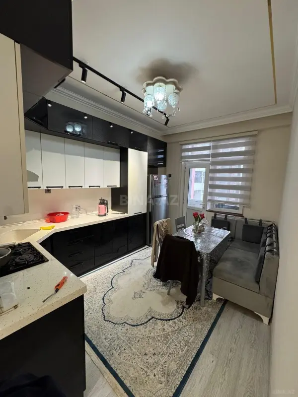 Satılır 3 otaqlı mənzil 108 m²
