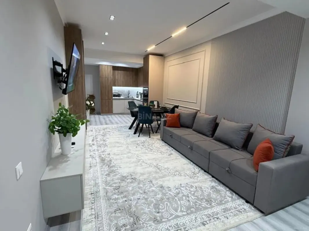 Kirayə verilir 2 otaqlı mənzil 60 m²