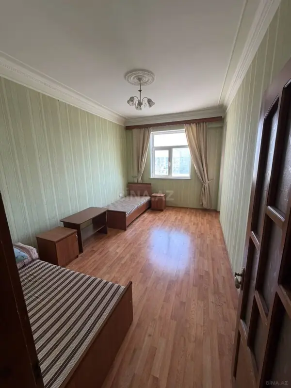 Satılır 3 otaqlı mənzil 112 m²