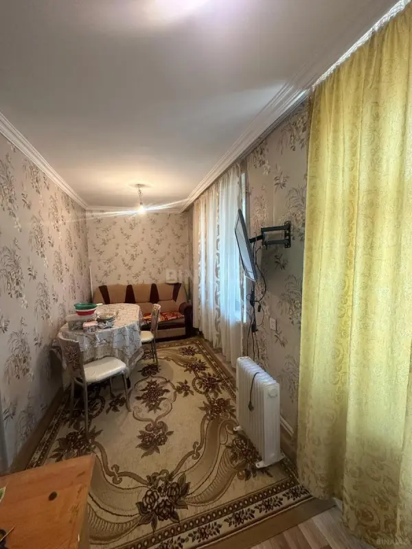 Kirayə verilir 2 otaqlı mənzil 40 m²