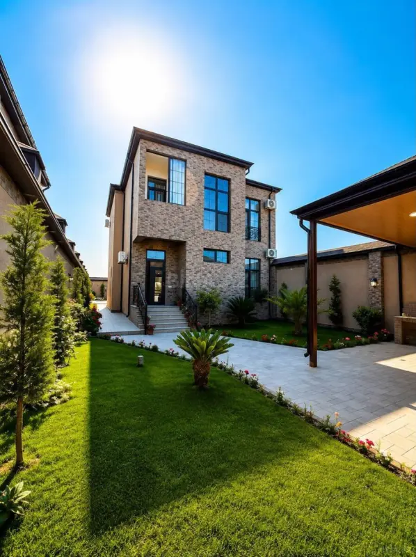 Satılır 5 otaqlı həyət evi 220 m²