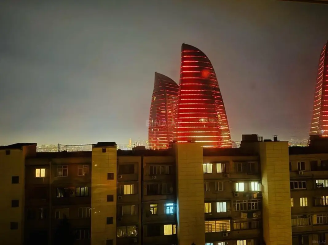 Satılır 3 otaqlı mənzil 100 m²