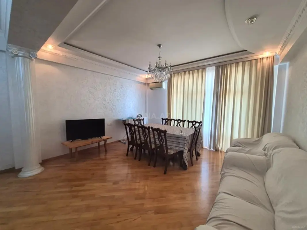 Satılır 2 otaqlı mənzil 98 m²