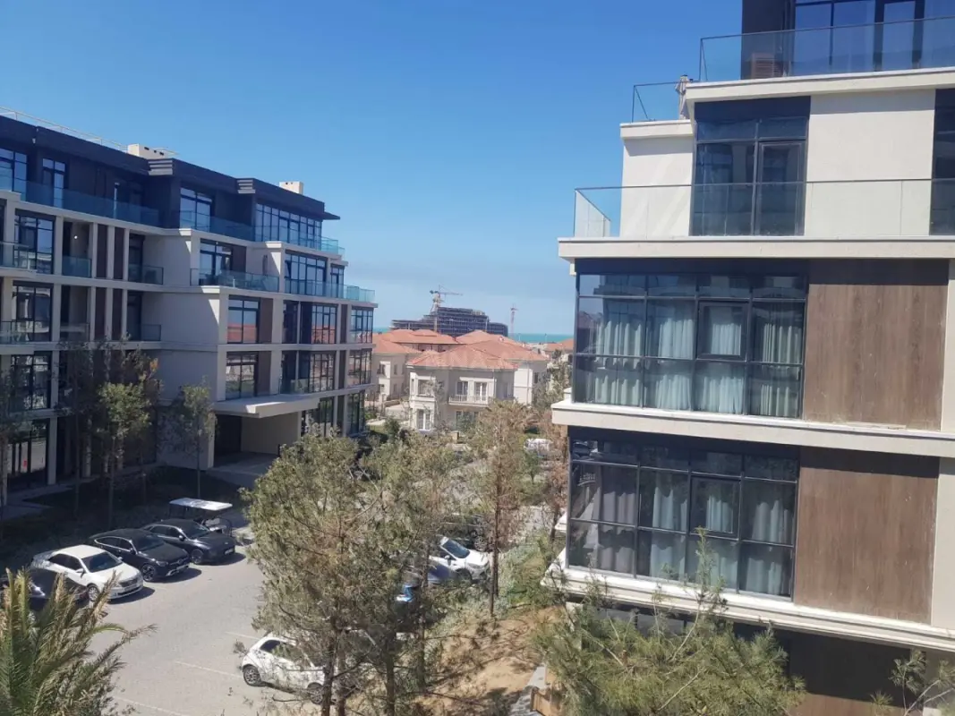 Satılır 2 otaqlı mənzil 86 m²