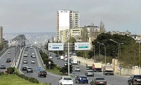 Kirayə verilir 8 otaqlı həyət evi 400 m² — Bakı 8 otaq 400.00 m²