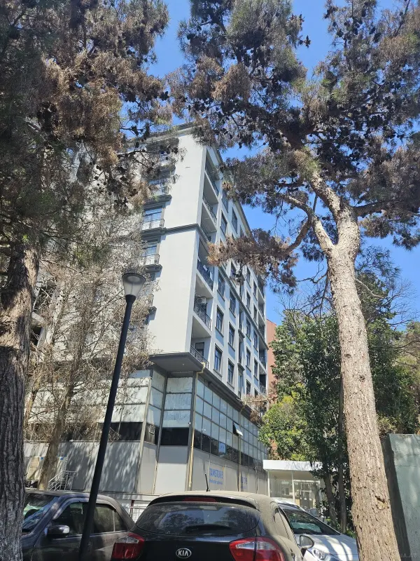 Satılır 3 otaqlı mənzil 122.6 m²