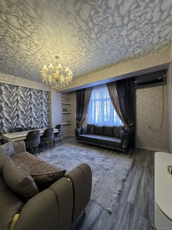 Satılır 3 otaqlı mənzil 110 m²
