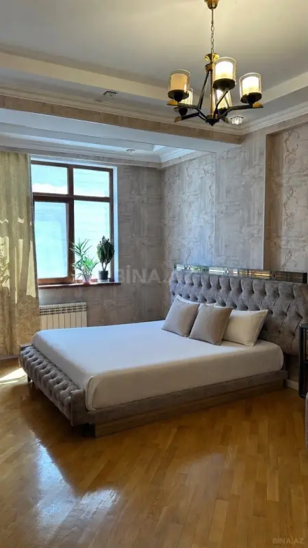 Kirayə verilir 3 otaqlı mənzil 125 m²