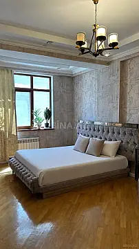 Kirayə verilir 3 otaqlı mənzil 125 m² — Bakı, İnşaatçılar 3 otaq 125.00 m²