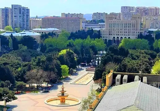 Kirayə verilir obyekt 500 m² — Bakı 500.00 m²