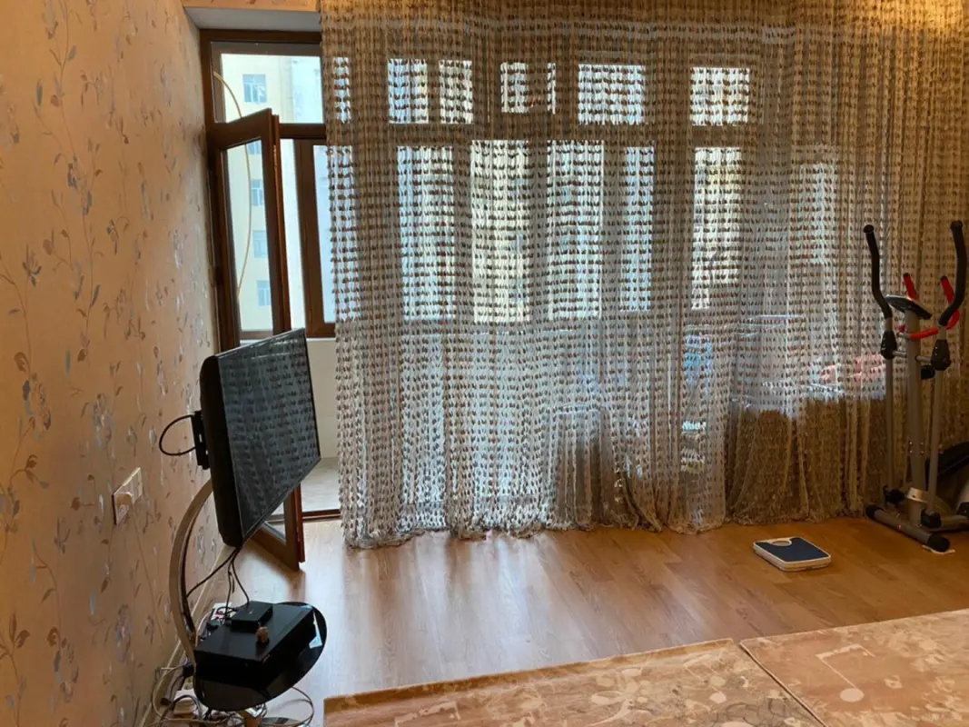 Satılır 2 otaqlı mənzil 58 m²