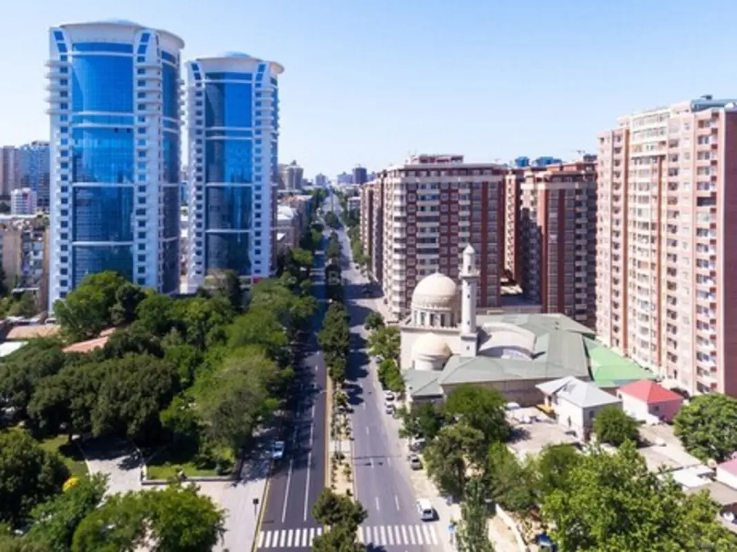 Kirayə verilir 3 otaqlı mənzil 130 m²