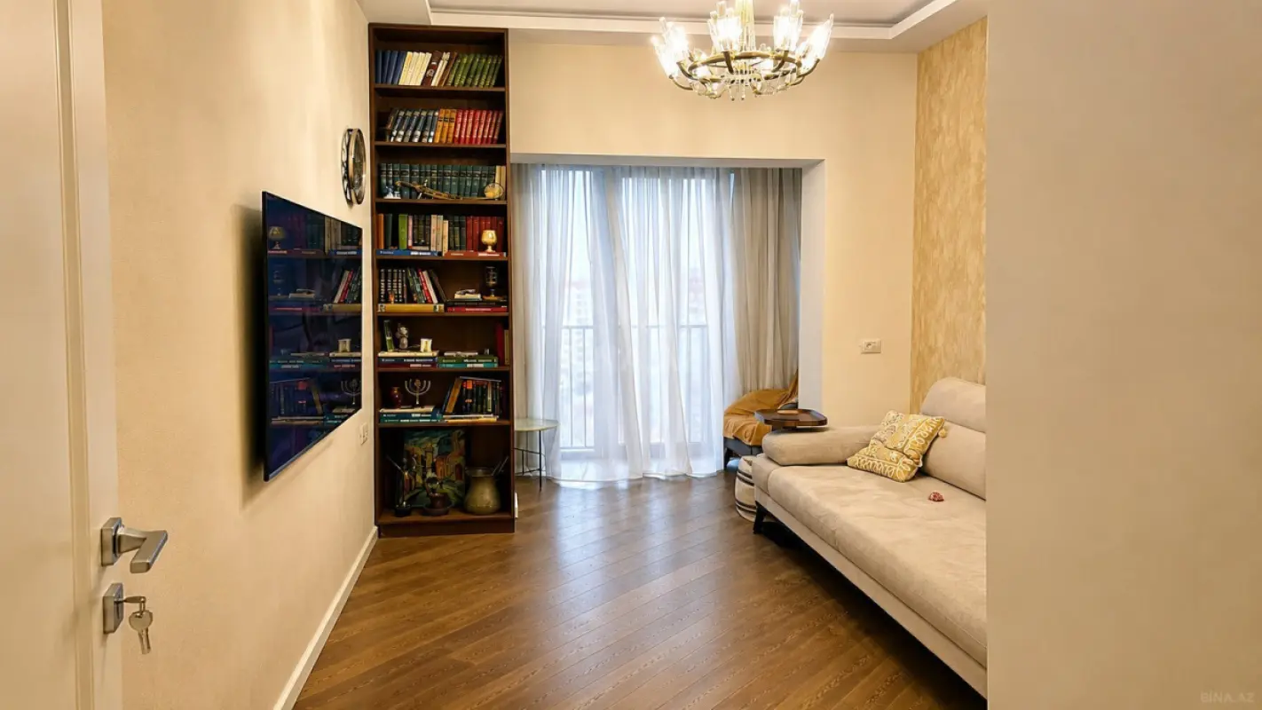 Satılır 3 otaqlı mənzil 95 m²