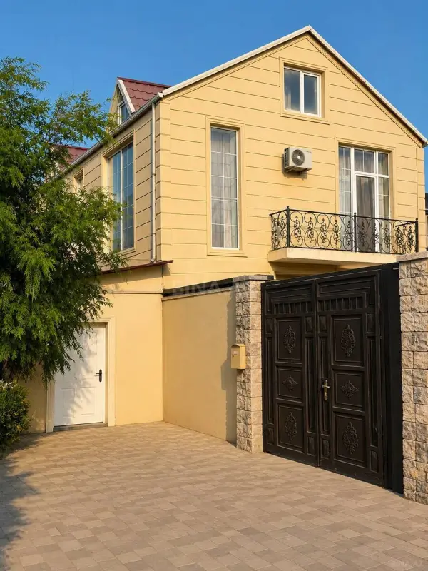 Satılır 4 otaqlı həyət evi 165 m²