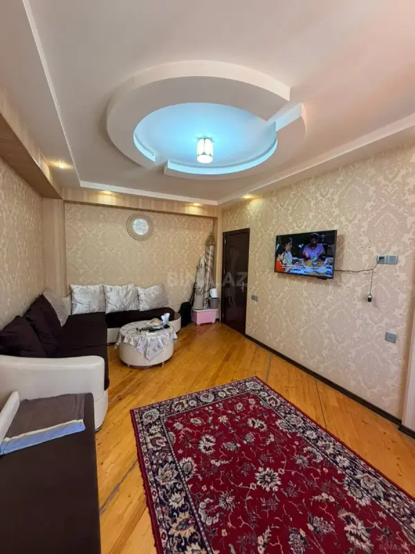 Satılır 2 otaqlı mənzil 42 m²