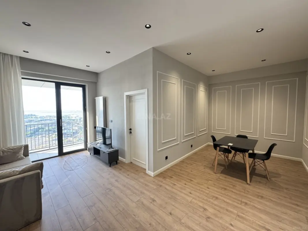 Satılır 2 otaqlı mənzil 72 m²