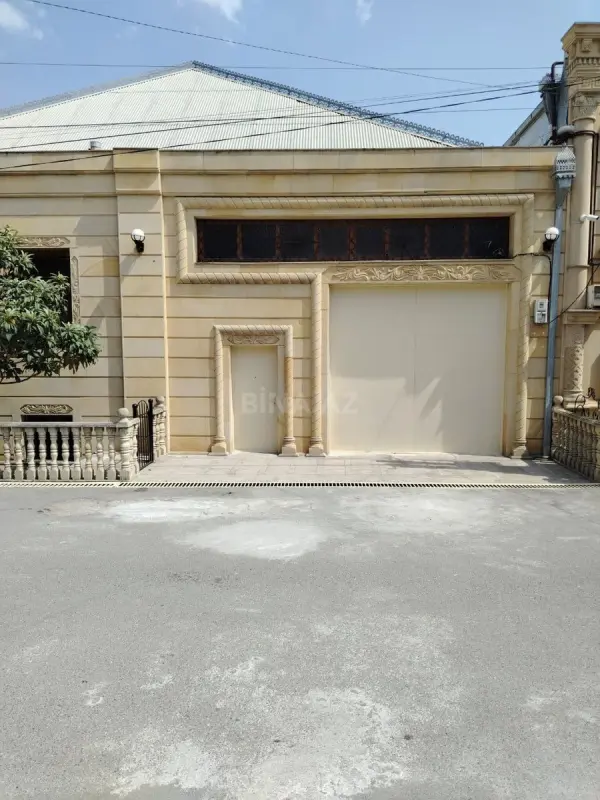 Satılır 7 otaqlı həyət evi 400 m²