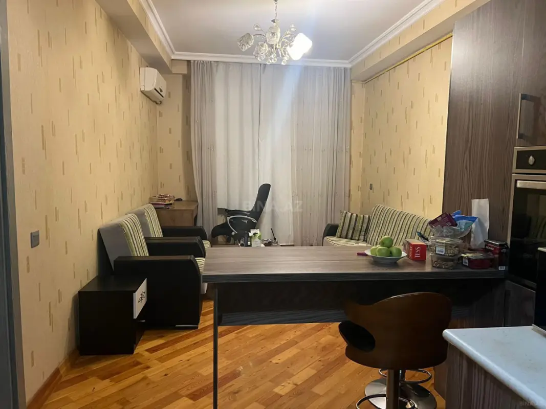 Kirayə verilir 2 otaqlı mənzil 66 m²