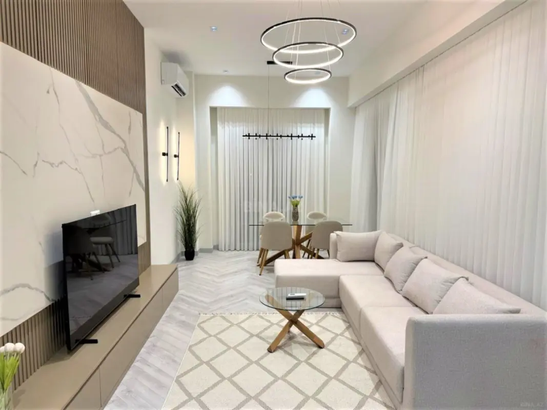 Kirayə verilir 3 otaqlı mənzil 120 m²