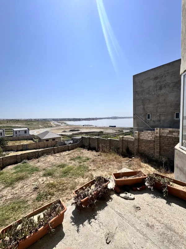 Satılır 4 otaqlı həyət evi 160 m²