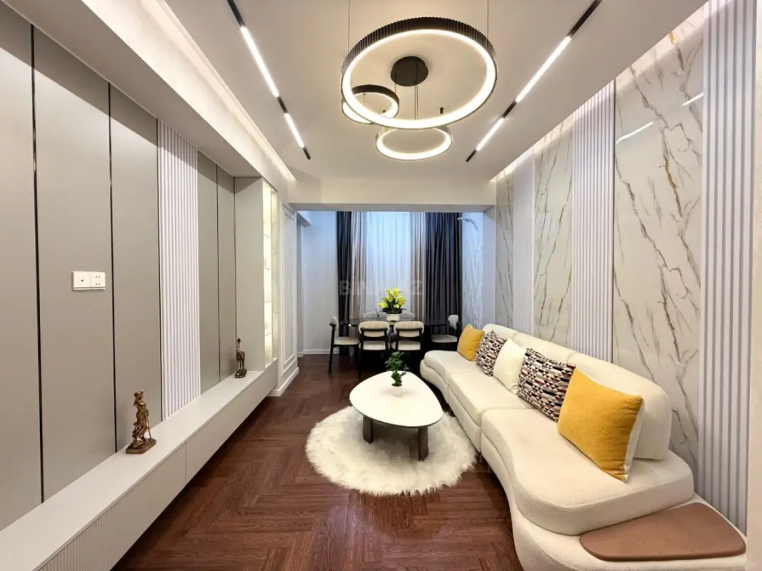 Satılır 3 otaqlı mənzil 101 m²