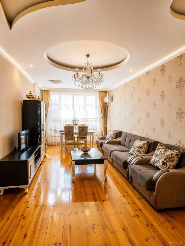 Satılır 2 otaqlı mənzil 90 m²