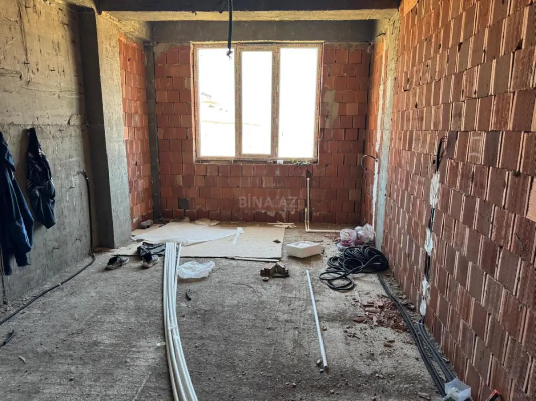 Satılır 2 otaqlı mənzil 90 m²