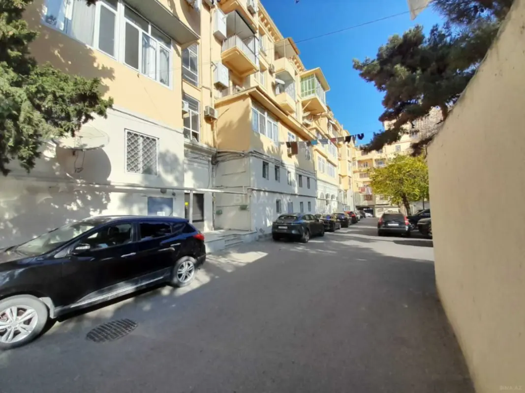 Satılır 3 otaqlı mənzil 94 m²