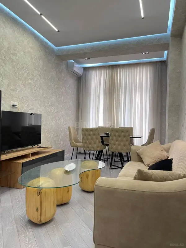 Kirayə verilir 2 otaqlı mənzil 65 m²