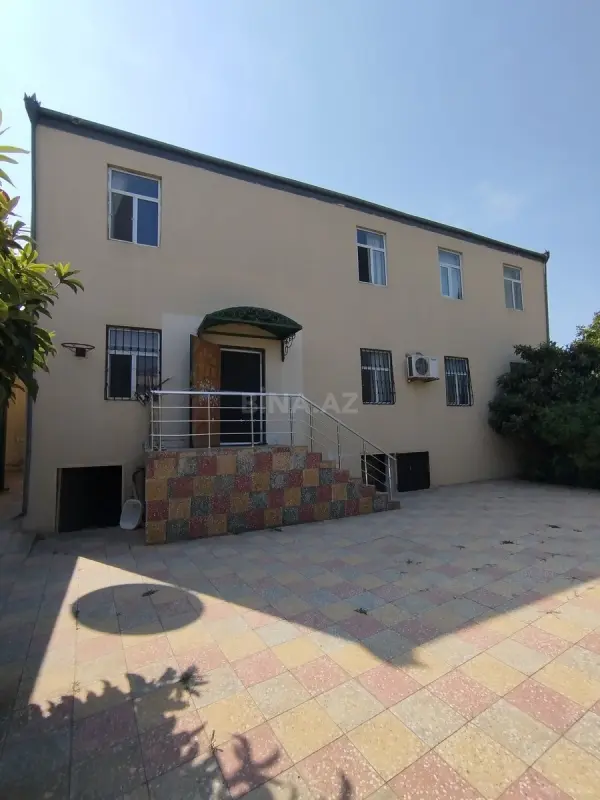Satılır 5 otaqlı həyət evi 177 m²