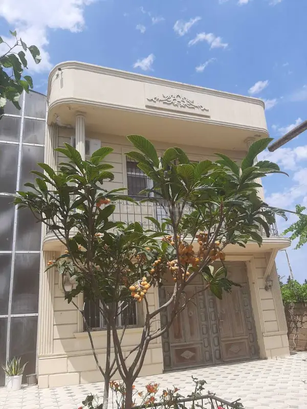 Satılır 4 otaqlı həyət evi 225 m²