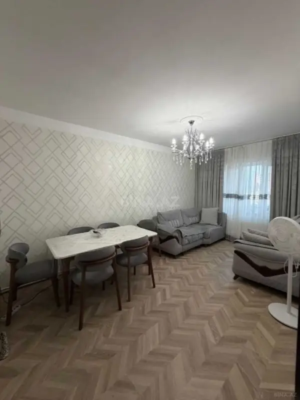Satılır 4 otaqlı mənzil 110 m²