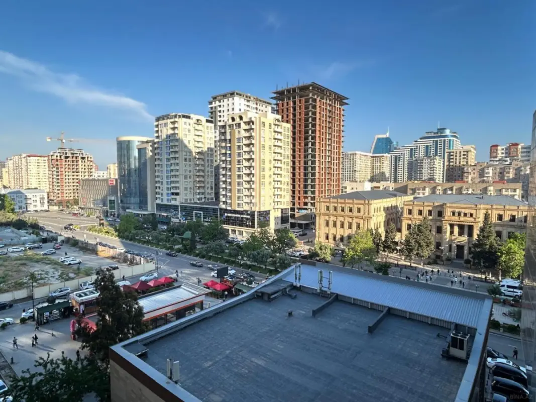 Satılır 3 otaqlı mənzil 95 m²