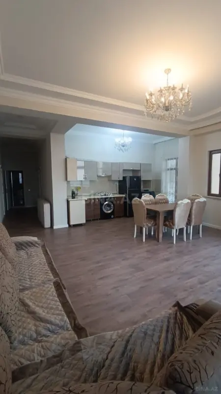 Kirayə verilir 3 otaqlı mənzil 115 m²