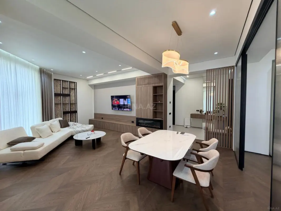 Kirayə verilir 3 otaqlı mənzil 130 m²