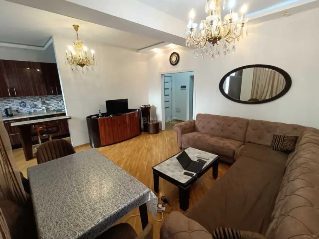 Kirayə verilir 2 otaqlı mənzil 80 m²
