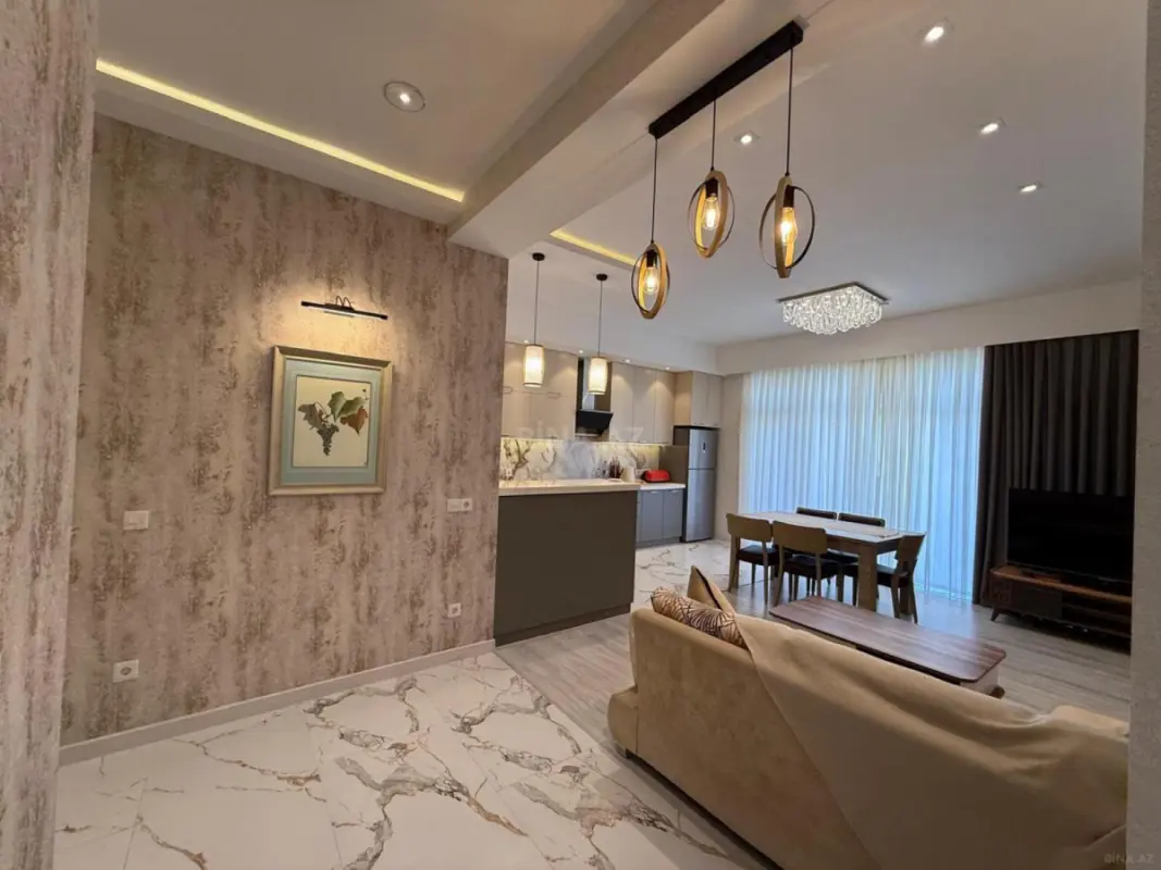Kirayə verilir 3 otaqlı mənzil 120 m²