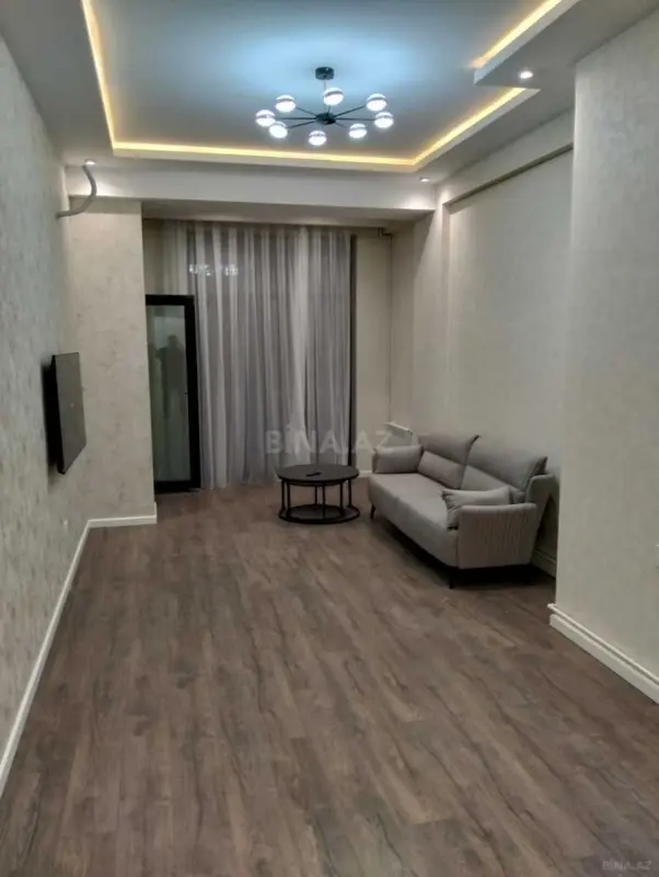 Kirayə verilir 2 otaqlı mənzil 65 m²