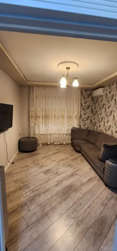 Kirayə verilir 2 otaqlı mənzil 75 m²