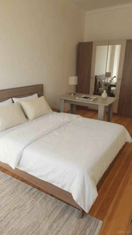 Kirayə verilir 3 otaqlı mənzil 99 m²