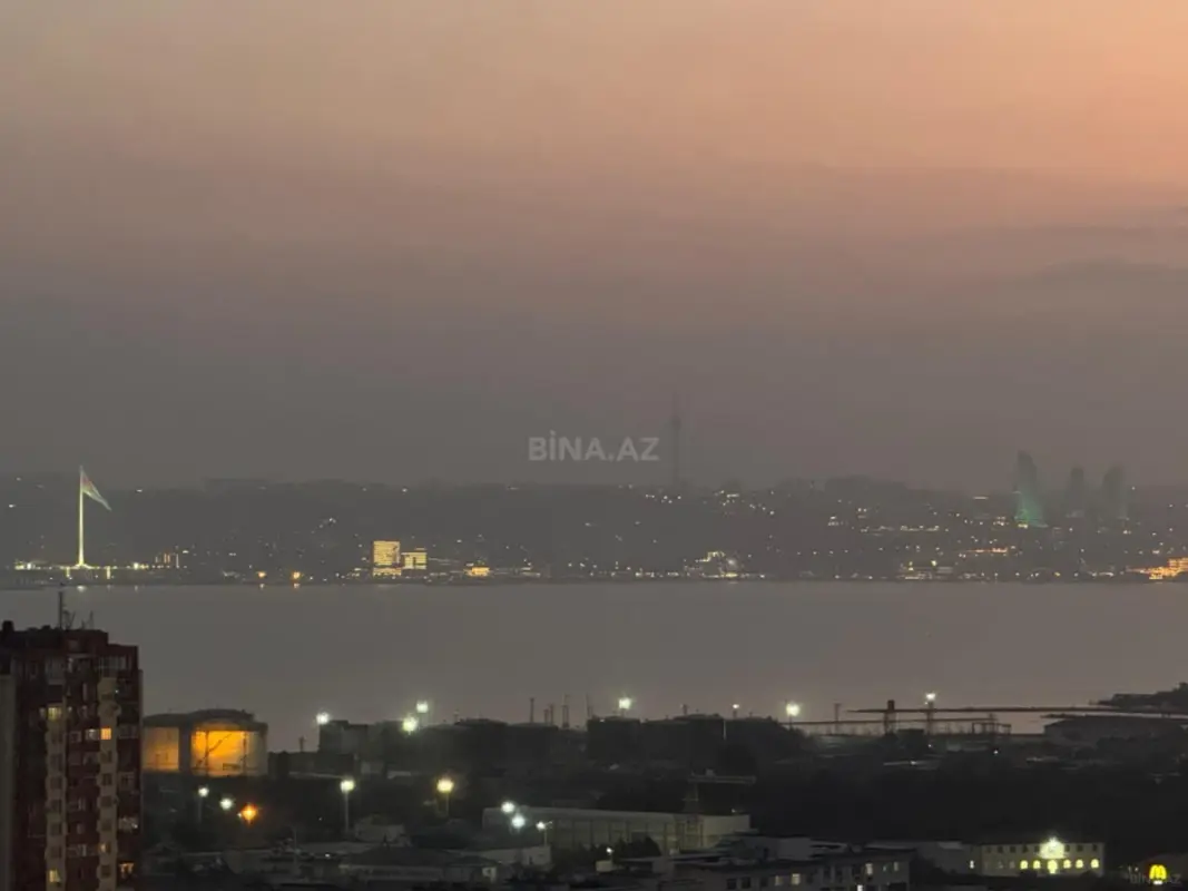 Satılır 2 otaqlı mənzil 68 m²