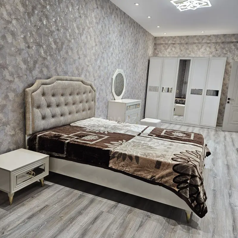 Kirayə verilir 2 otaqlı mənzil 80 m²