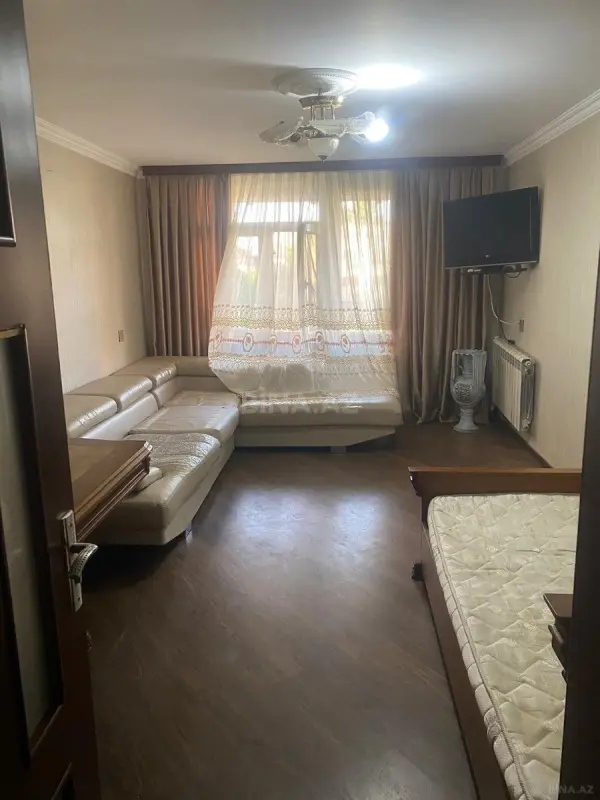 Kirayə verilir 3 otaqlı mənzil 90 m²