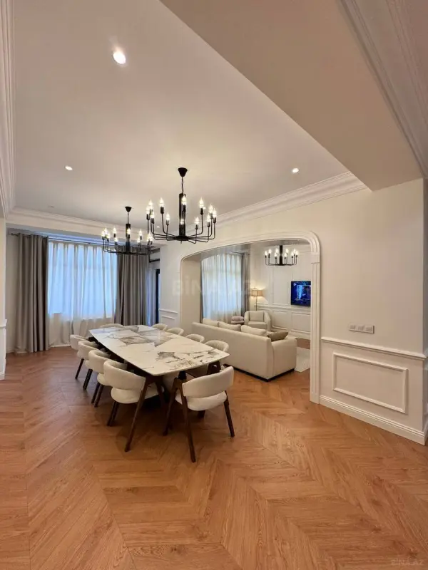 Satılır 2 otaqlı mənzil 100 m²