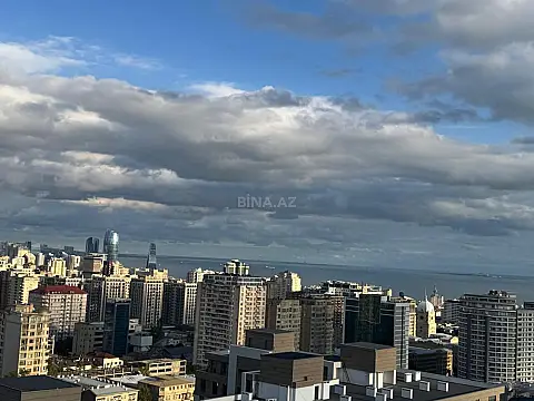 Satılır 3 otaqlı mənzil 180 m² — Bakı, Nizami 3 otaq 180.00 m²