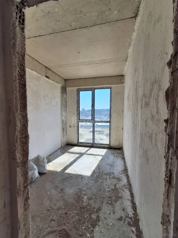 Satılır 3 otaqlı mənzil 83 m²