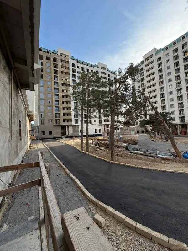 Satılır 3 otaqlı mənzil 114 m²