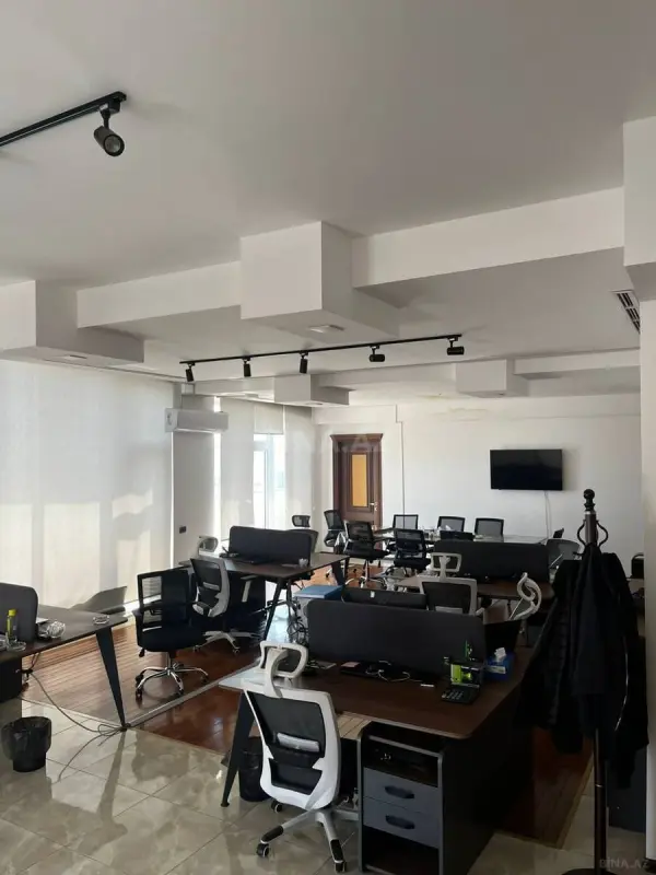 Kirayə verilir 3 otaqlı ofis 250 m²