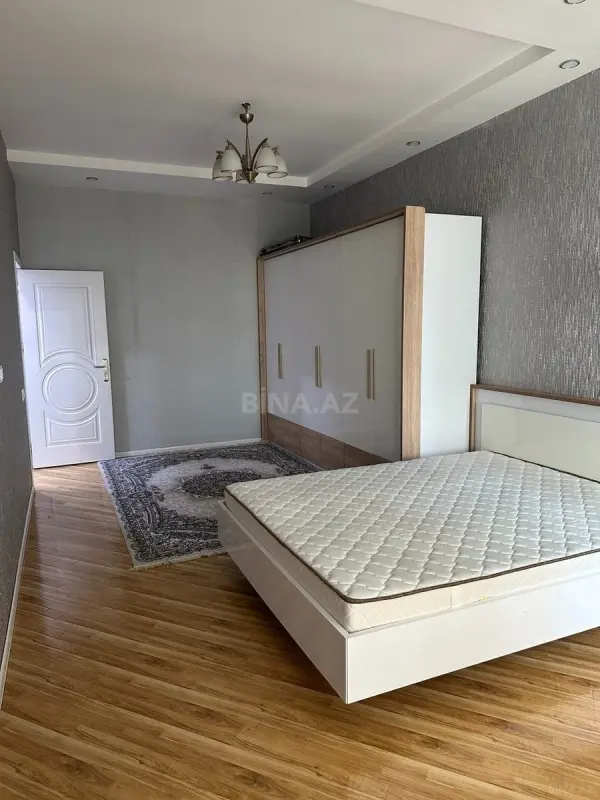 Kirayə verilir 3 otaqlı mənzil 108 m²