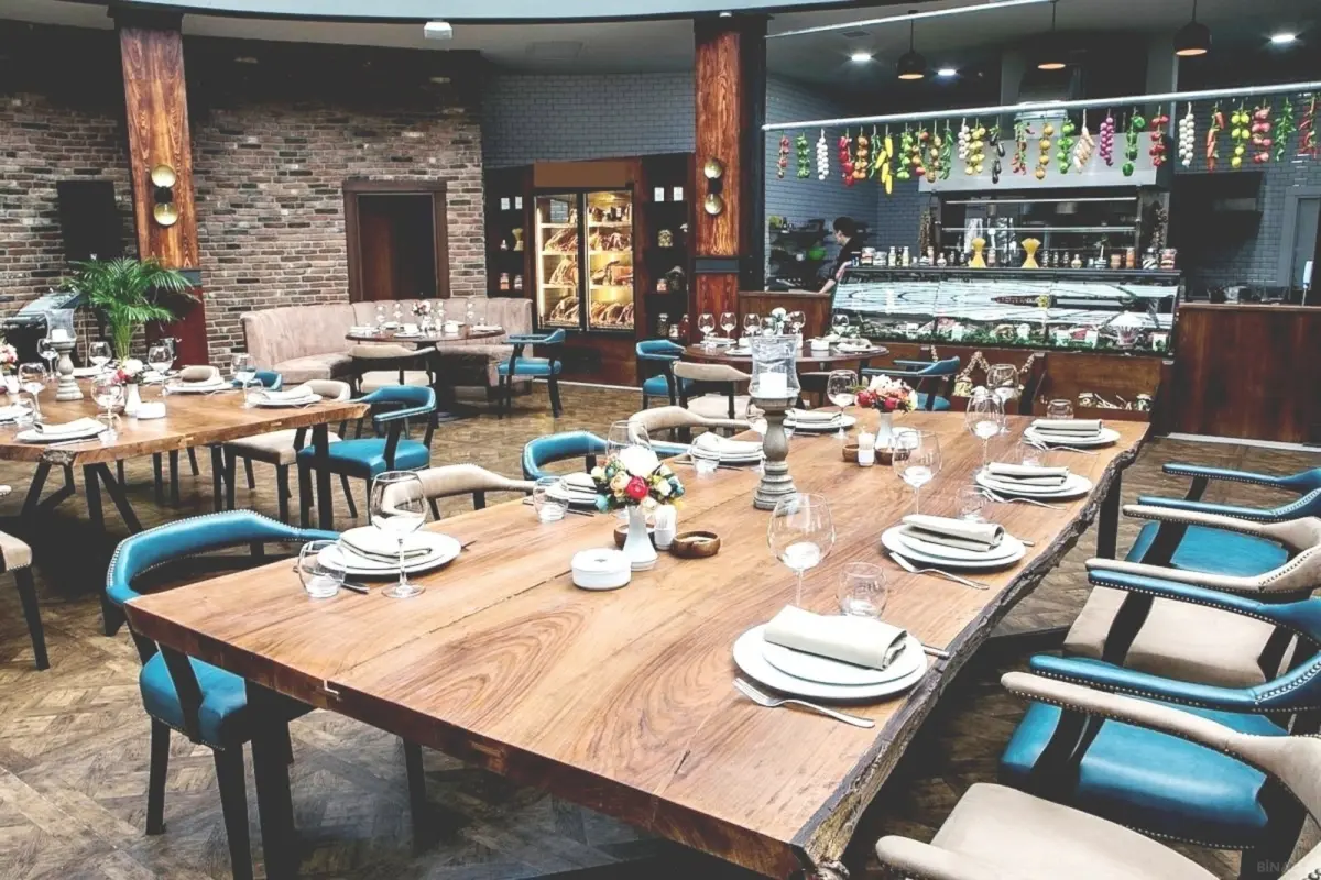 Satılır obyekt 550 m²